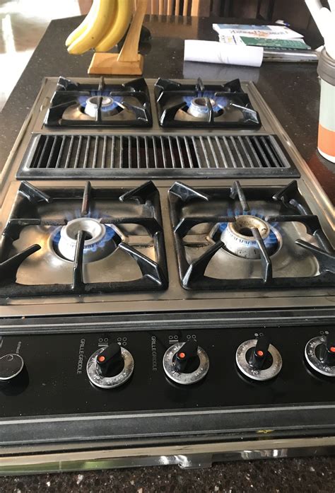 gas cooktop used